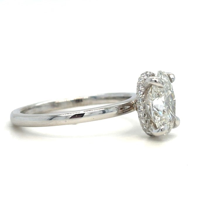 Laura– " 2.5ct " Oval Solitaire in 18k Gold with Hidden Halo Plain Band (Ready) - Prime & Pure