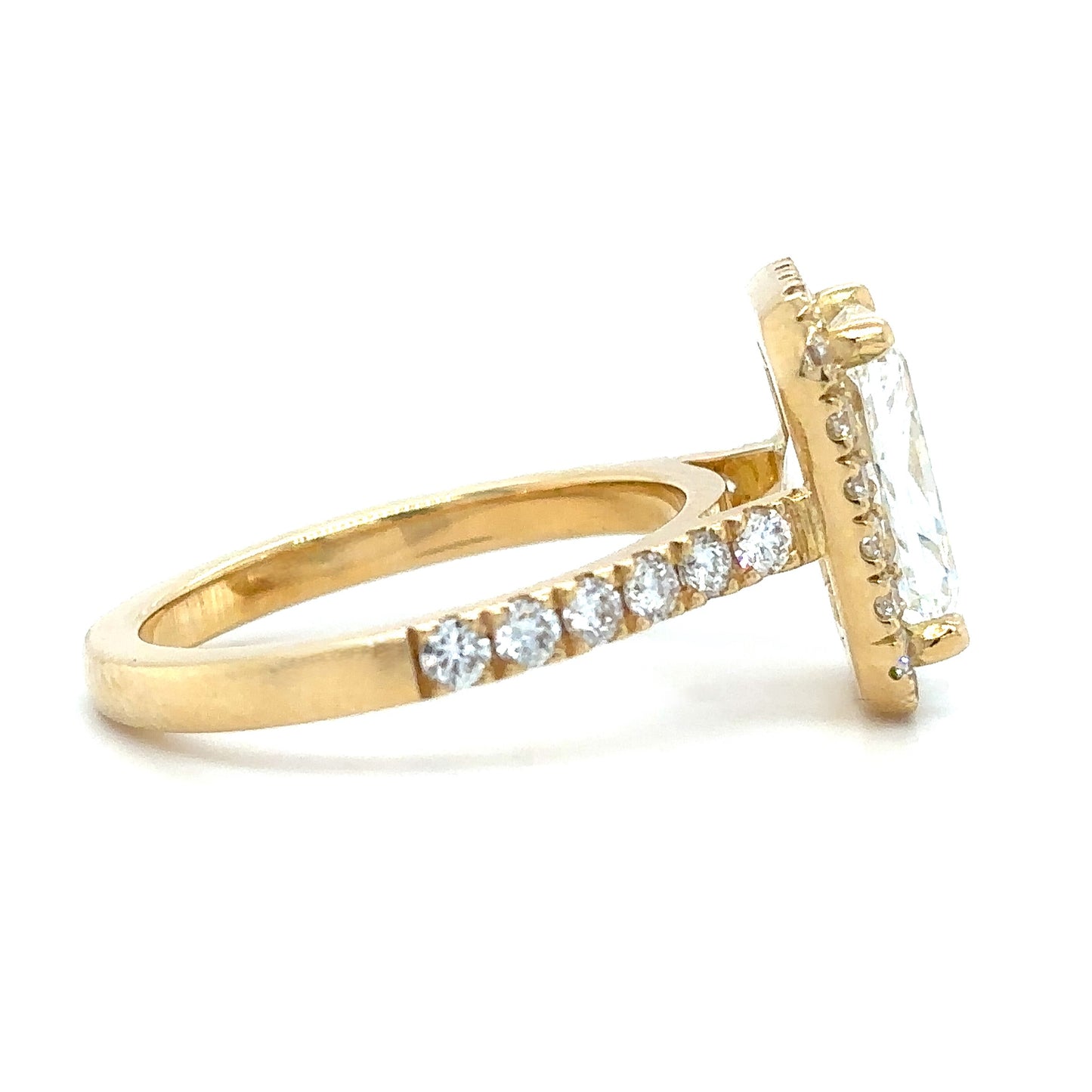 Matilda- " 3ct " Radiant Diamond Ring in 18k Gold With Halo and Pavé Half Set Band (Ready) - Prime & Pure
