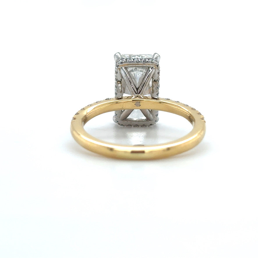 Judy – " 4ct " Radiant Solitaire in 18k Gold with Hidden Halo and Pavé Band (Ready) - Prime & Pure