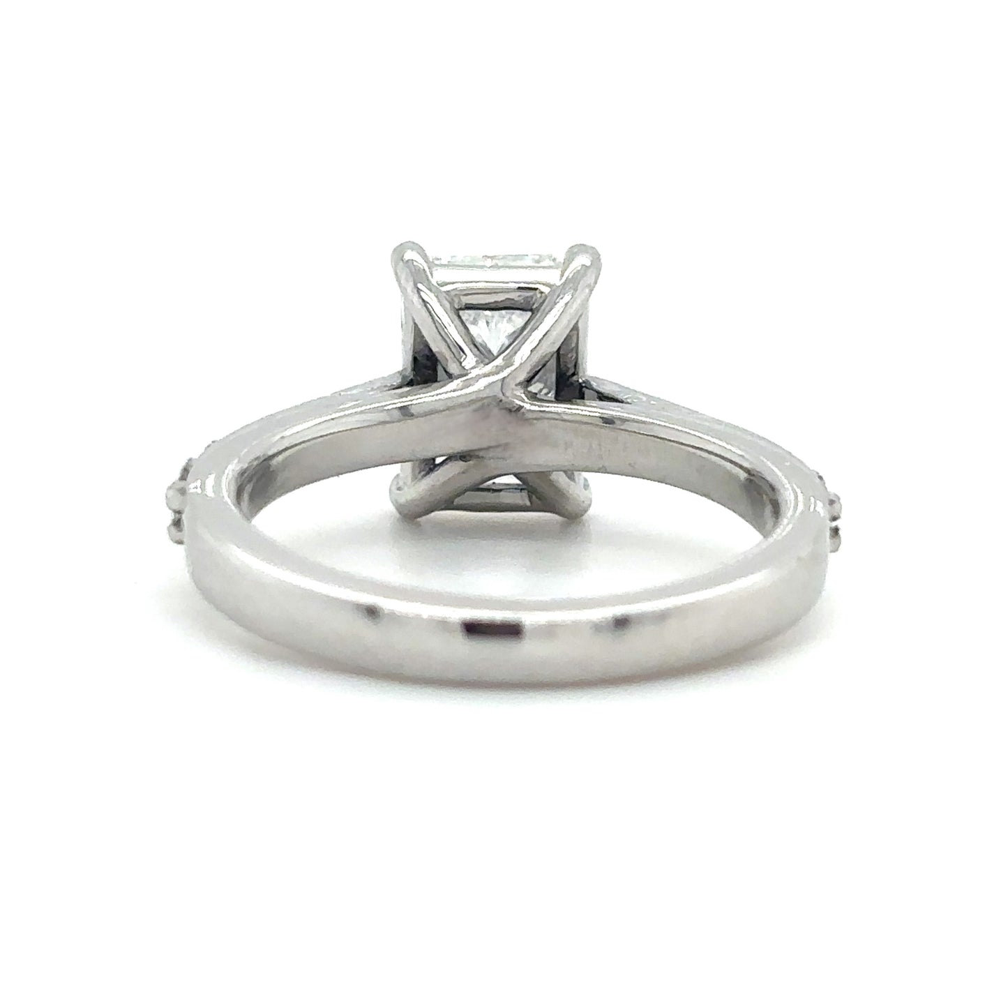 Isla – " 3ct" Radiant Solitaire in 18k Gold with Graduated Band (Ready) - Prime & Pure