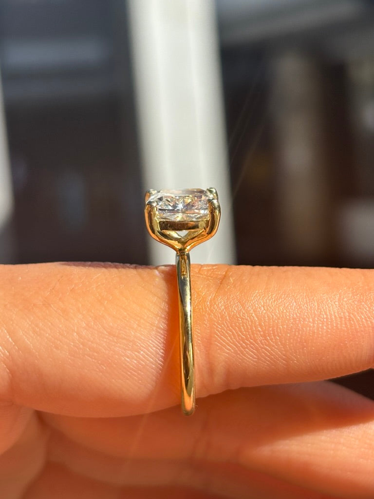 Rose – " 3ct " Cushion Solitaire in 18k Gold with 4 Claw set and Plain Band (Ready) - Prime & Pure