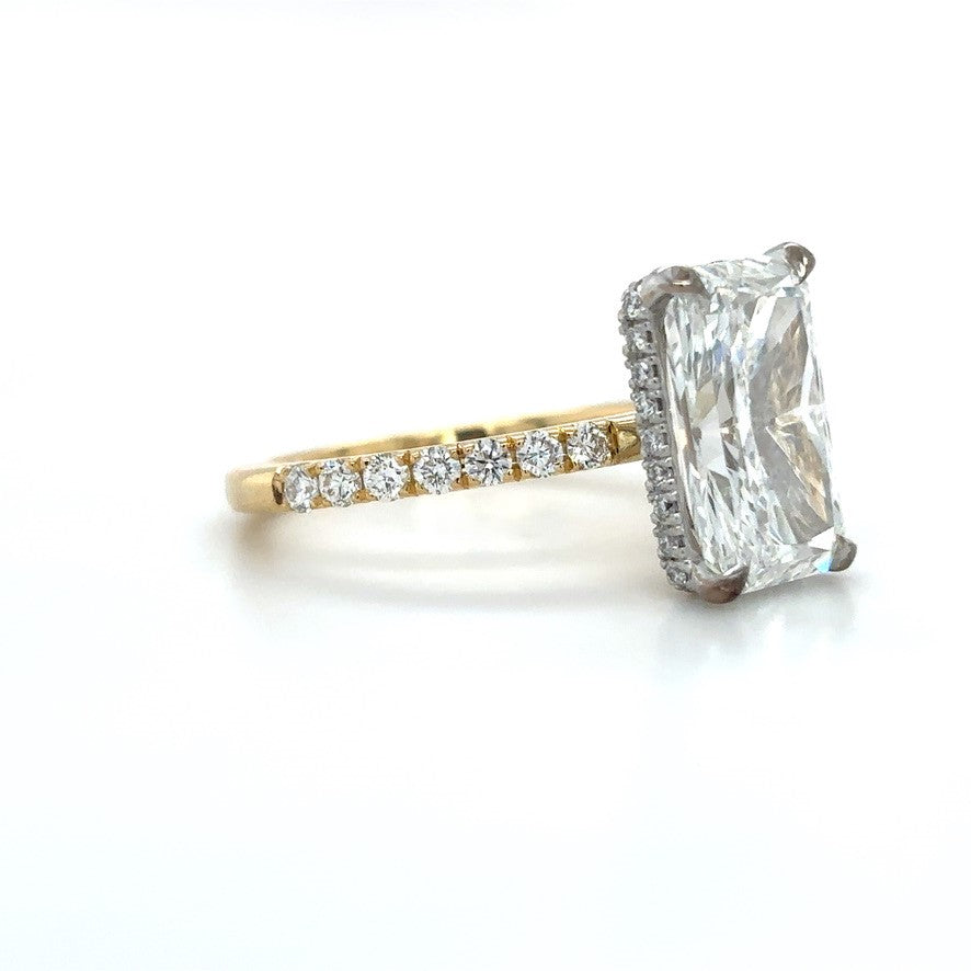 Judy – " 4ct " Radiant Solitaire in 18k Gold with Hidden Halo and Pavé Band (Ready) - Prime & Pure