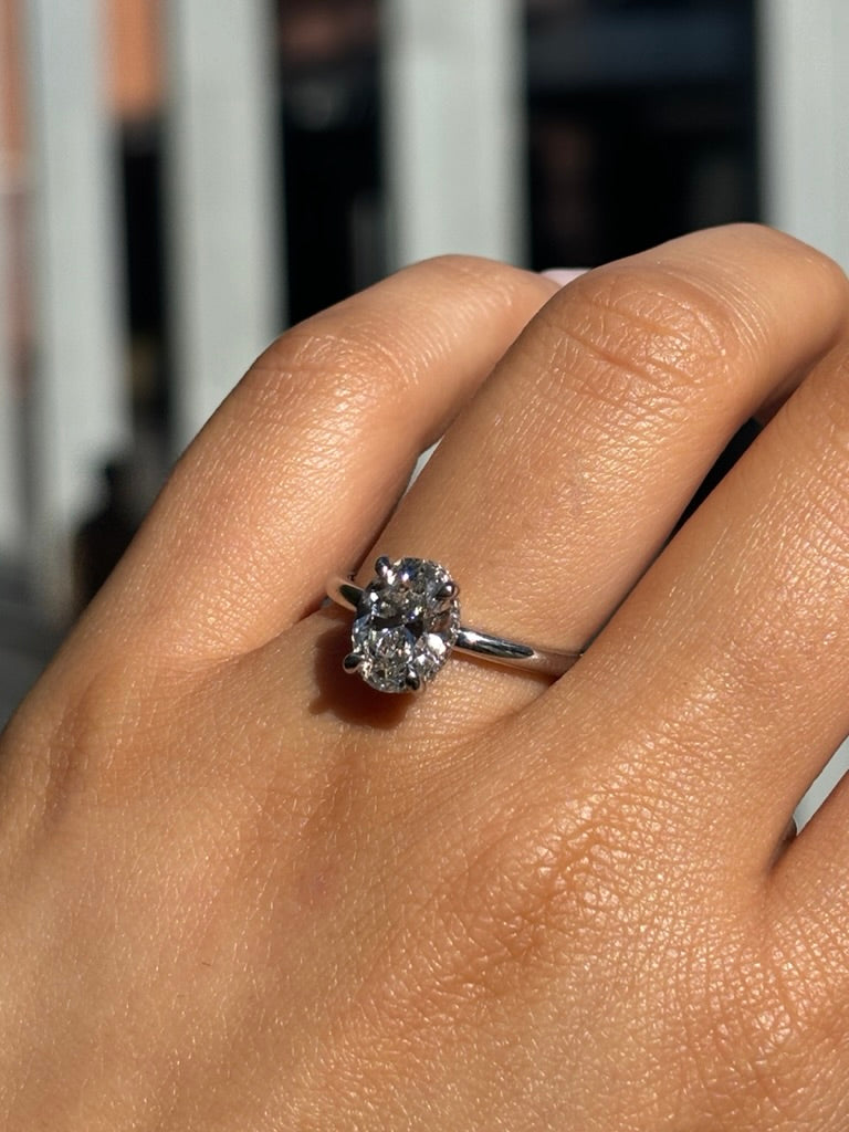 Laura– " 2.5ct " Oval Solitaire in 18k Gold with Hidden Halo Plain Band (Ready) - Prime & Pure