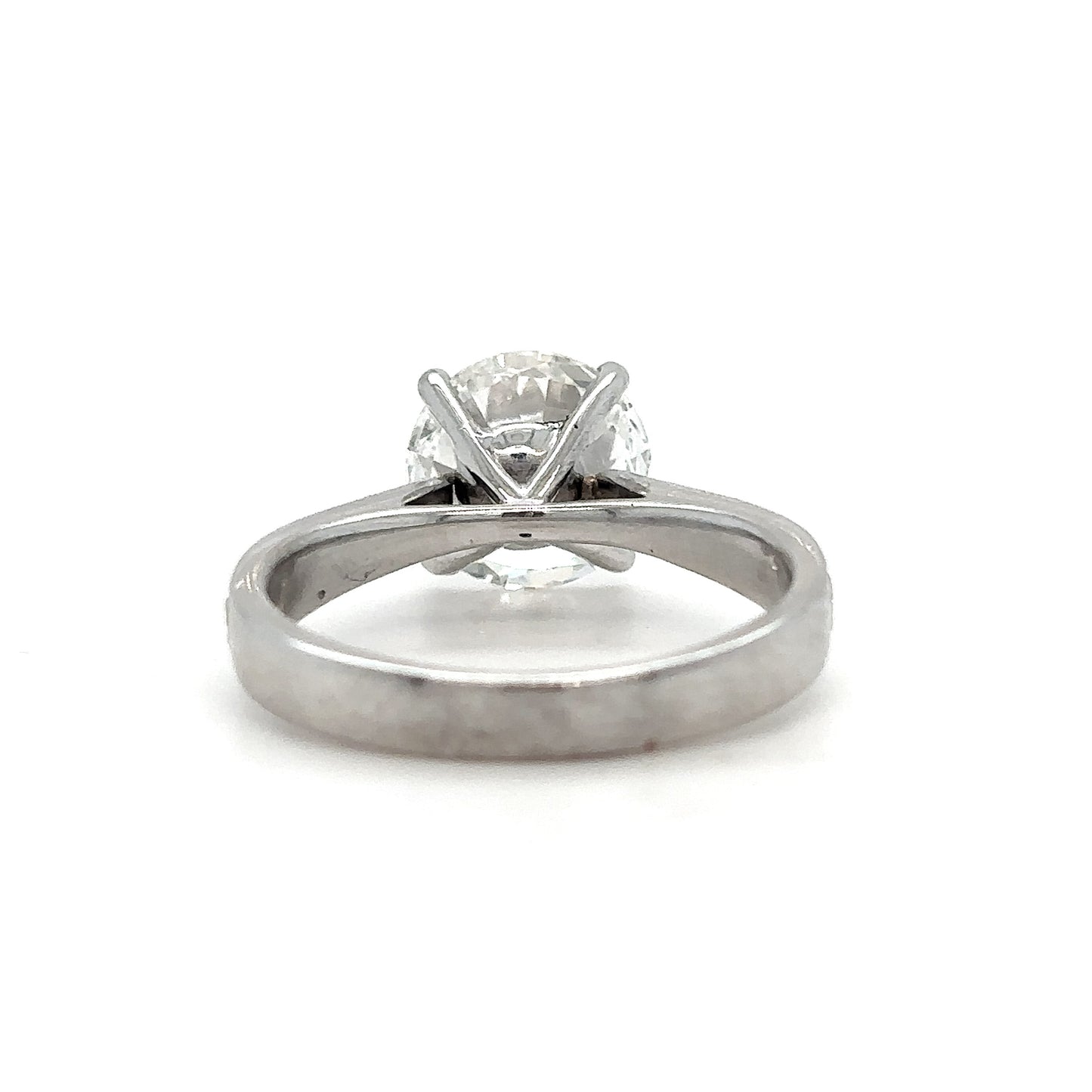 Sky - " 2ct " Round Solitaire in 18k Gold with Graduated Band (Ready) - Prime & Pure