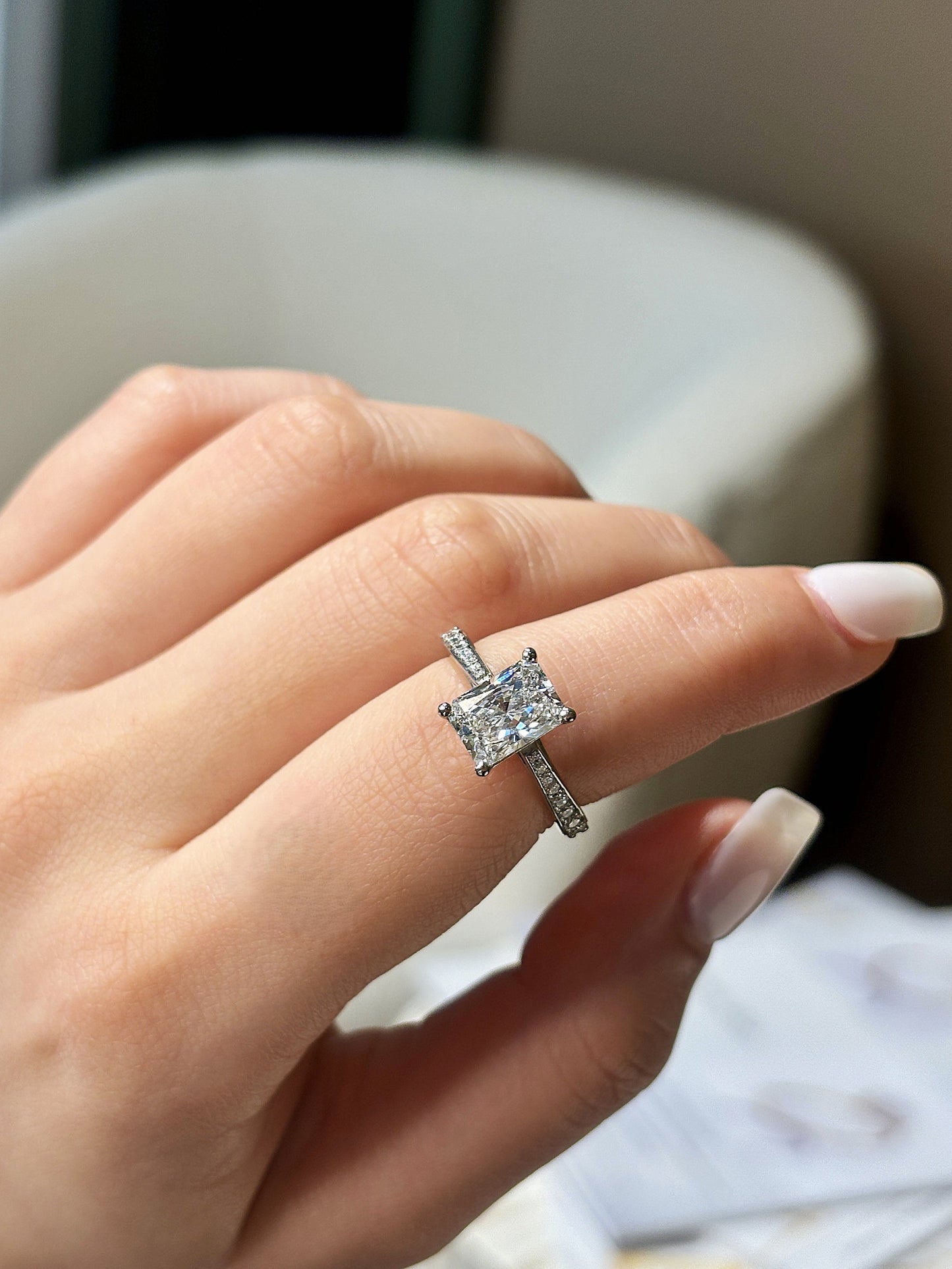 Isla – " 3ct" Radiant Solitaire in 18k Gold with Graduated Band (Ready) - Prime & Pure