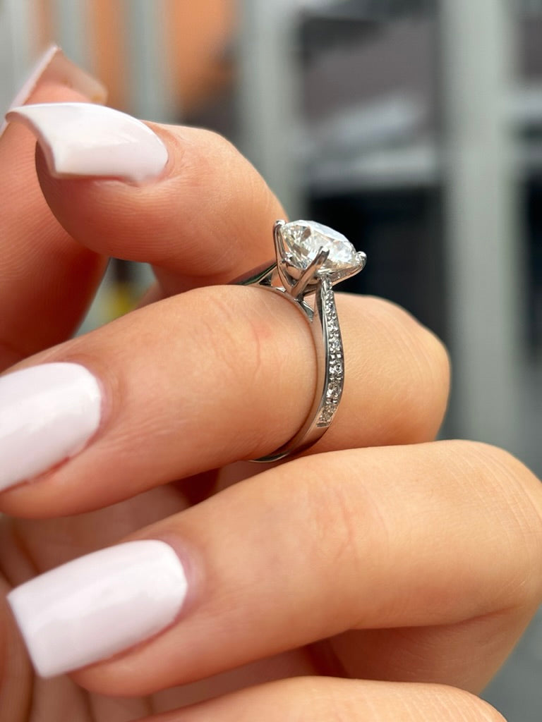 Sky - " 2ct " Round Solitaire in 18k Gold with Graduated Band (Ready) - Prime & Pure
