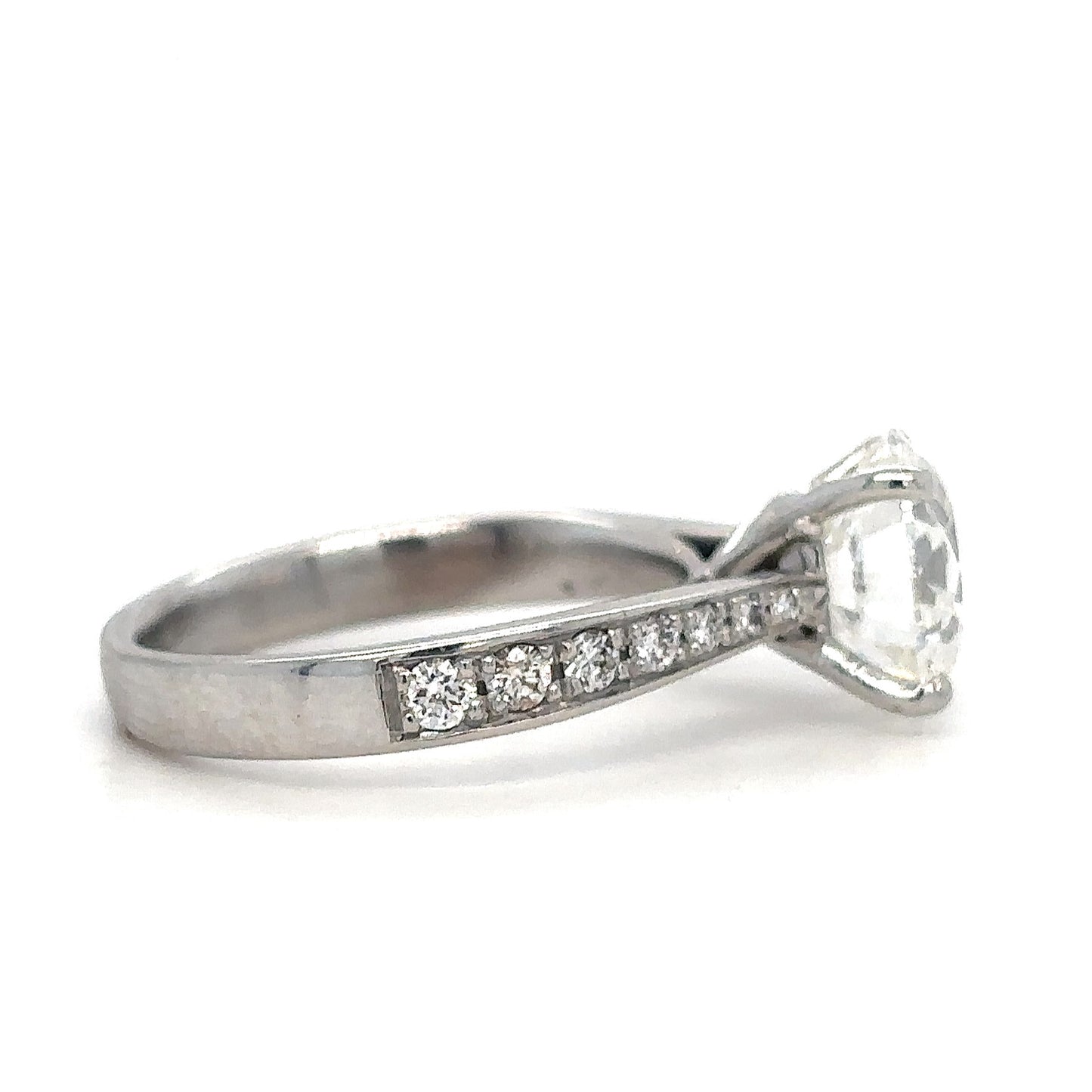 Sky - " 2ct " Round Solitaire in 18k Gold with Graduated Band (Ready) - Prime & Pure