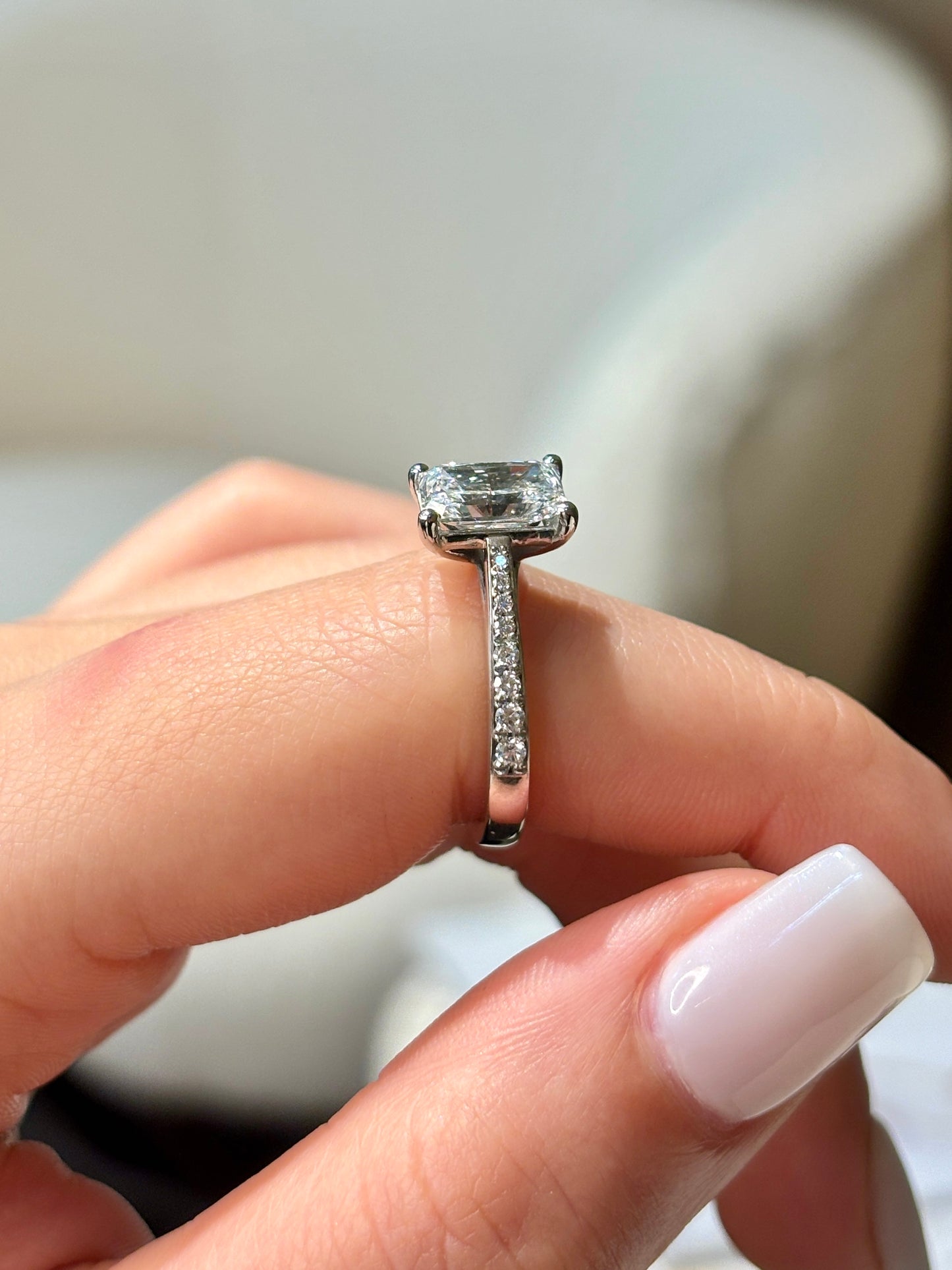 Isla – " 3ct" Radiant Solitaire in 18k Gold with Graduated Band (Ready) - Prime & Pure