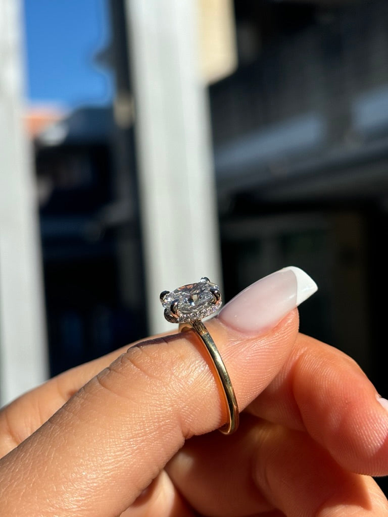 Seya– " 2ct " Oval Solitaire in 18k Gold with Hidden Halo Plain Band (Ready) - Prime & Pure