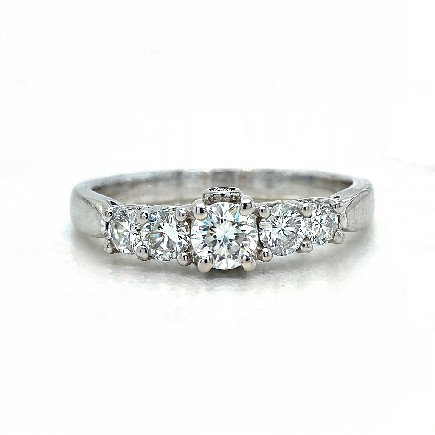 Chiara – 5 Stones Round Brilliant Ring in a tree setting - Prime & Pure