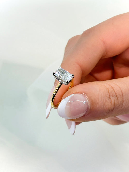 Thea– " 2ct " Radiant Solitaire in 18k Gold with Hidden Halo Plain Band (Ready) - Prime & Pure