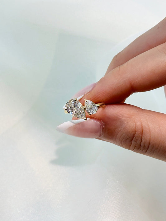 Aria – " 1.5ct and 0.5ct " Double Pears Toi et Moi Engagement Ring in 18k Gold with Plain Band (Ready) - Prime & Pure