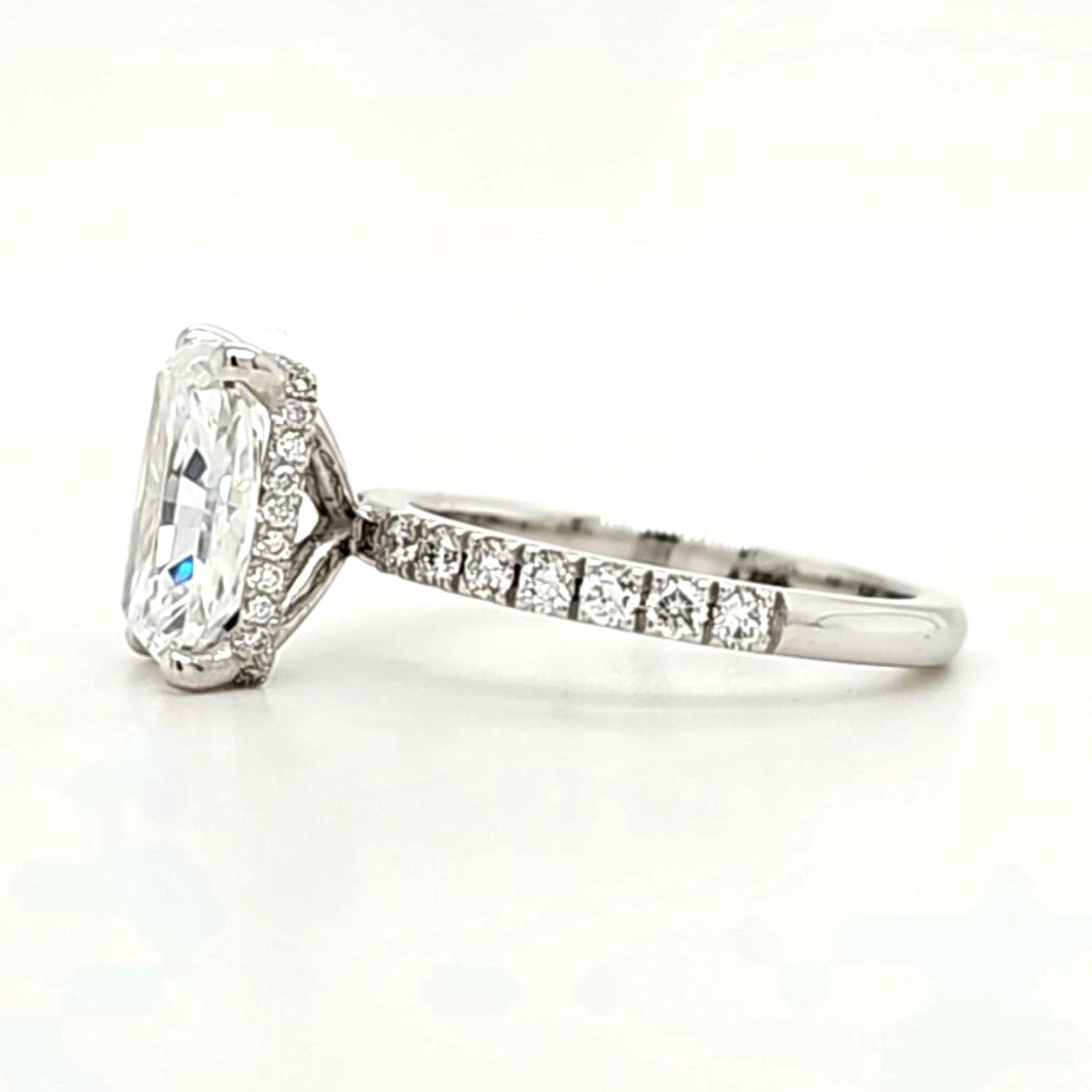 Casey – " 3ct " Radiant Solitaire in 18k Gold with Hidden Halo and Pavé Band (Ready) - Prime & Pure