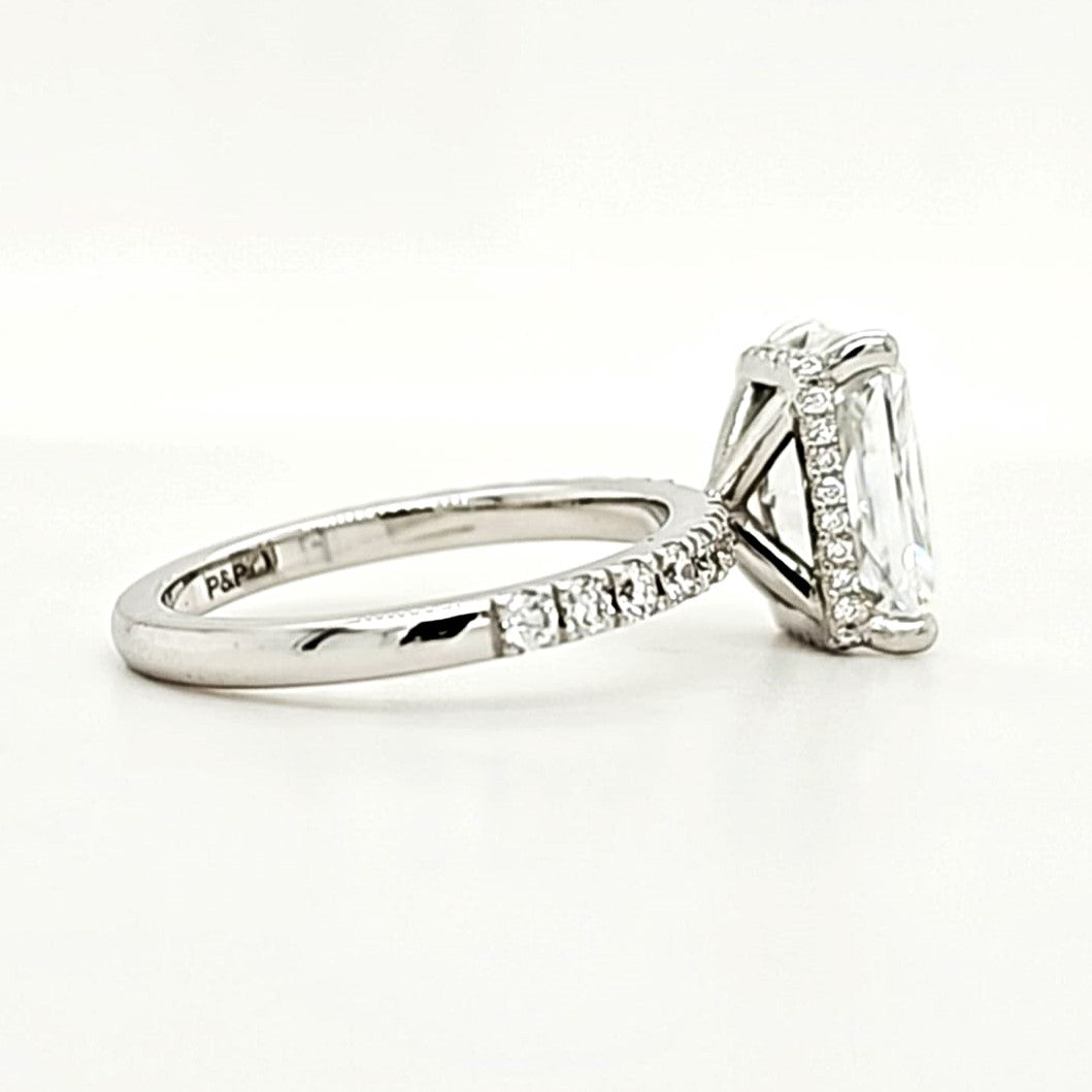 Casey – " 3ct " Radiant Solitaire in 18k Gold with Hidden Halo and Pavé Band (Ready) - Prime & Pure