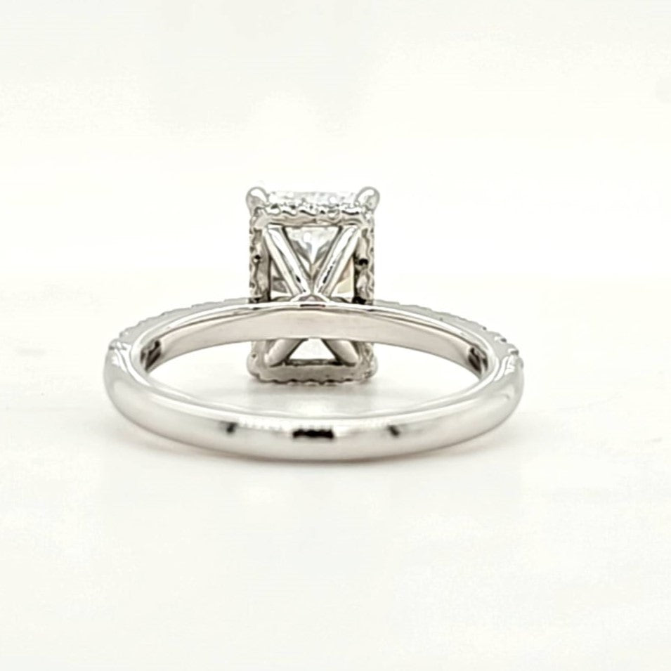 Casey – " 3ct " Radiant Solitaire in 18k Gold with Hidden Halo and Pavé Band (Ready) - Prime & Pure