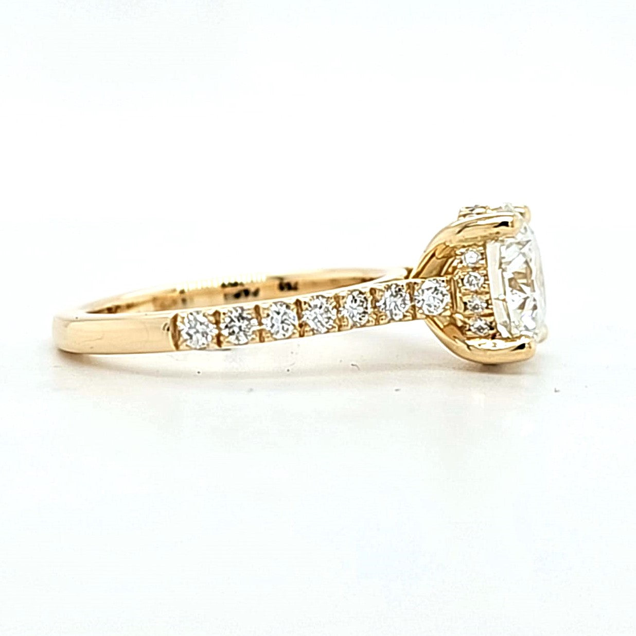 Yindi – " 2ct " Round Solitaire in 18k Gold cathedral setting hidden halo with Pavé Band (Ready) - Prime & Pure