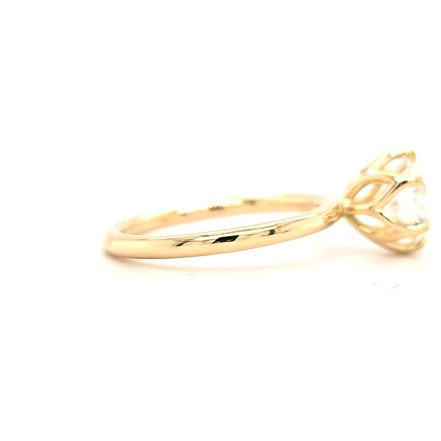 Annabelle – " 3ct " Round Cut Solitaire in 18k Gold 6 Claw Tulip Basket set (Ready) - Prime & Pure