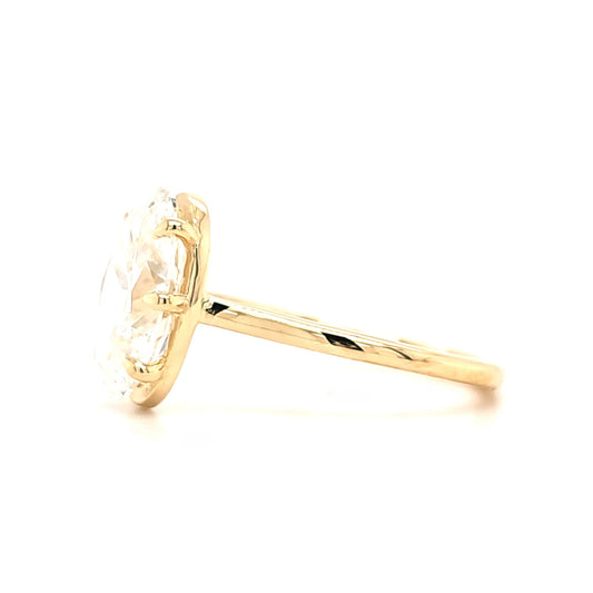 Eleanor – " 4 ct " Oval Cut Solitaire in 18k with 6 Claw Setting (Ready) - Prime & Pure