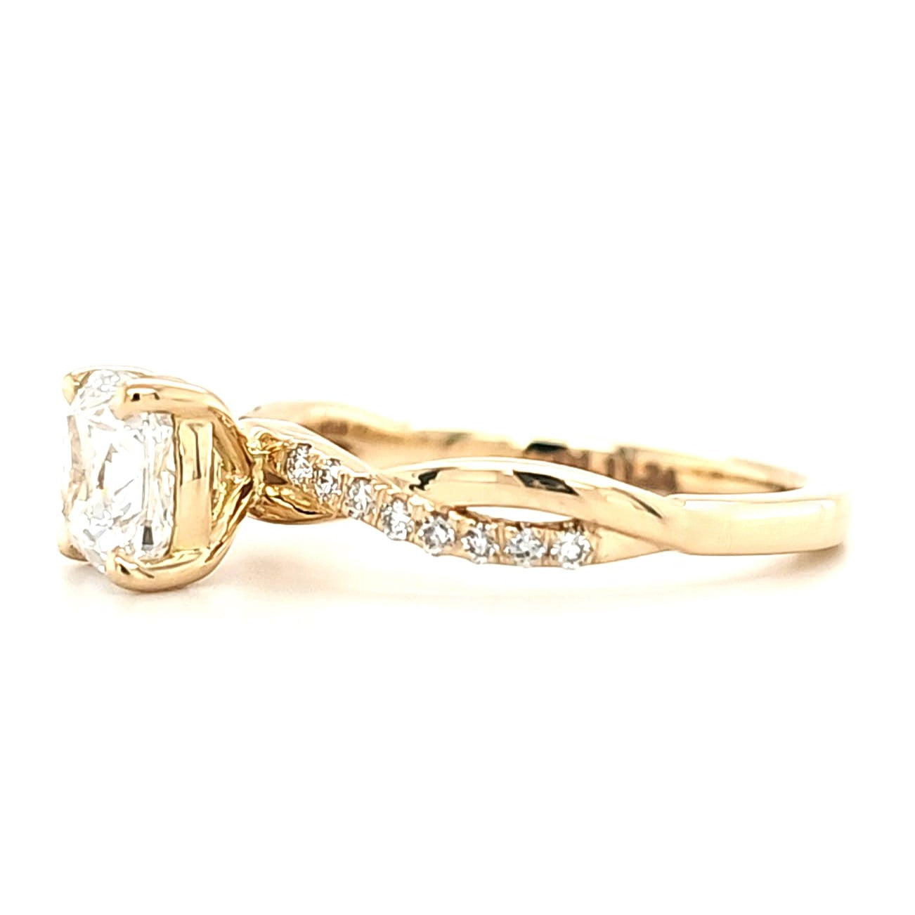 Ainsley – " 1.5ct " Cushion Solitaire in 18K Gold with Twisted Band Half Pave (Ready) - Prime & Pure