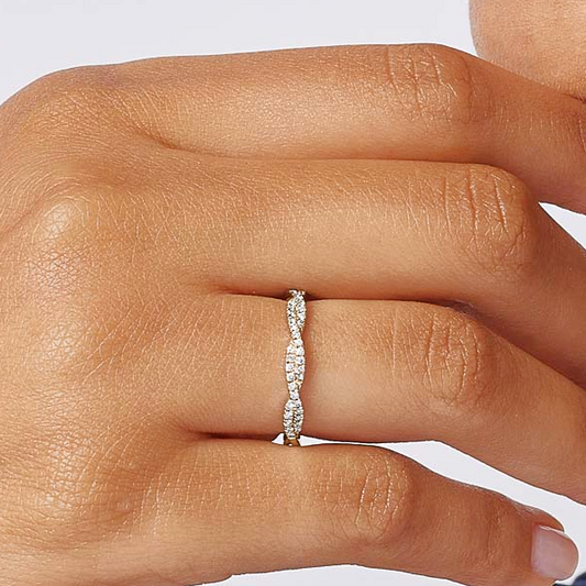 Twisted Wedding Ring with Pavé Diamond - Prime & Pure