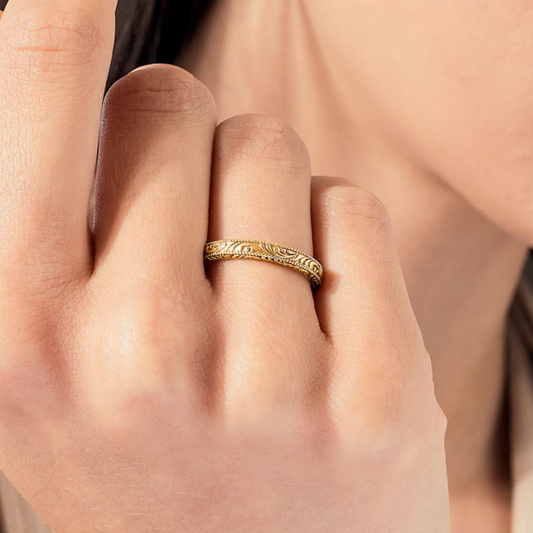 Zara - Wedding Ring with Filigree Detailing - Prime & Pure