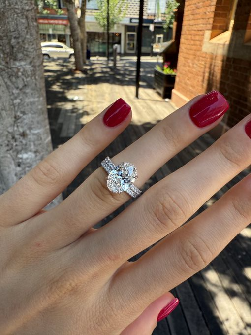 Maia – " 3ct " Oval Solitaire in 18k Gold with Hidden Halo and Pavé Band (Ready) - Prime & Pure