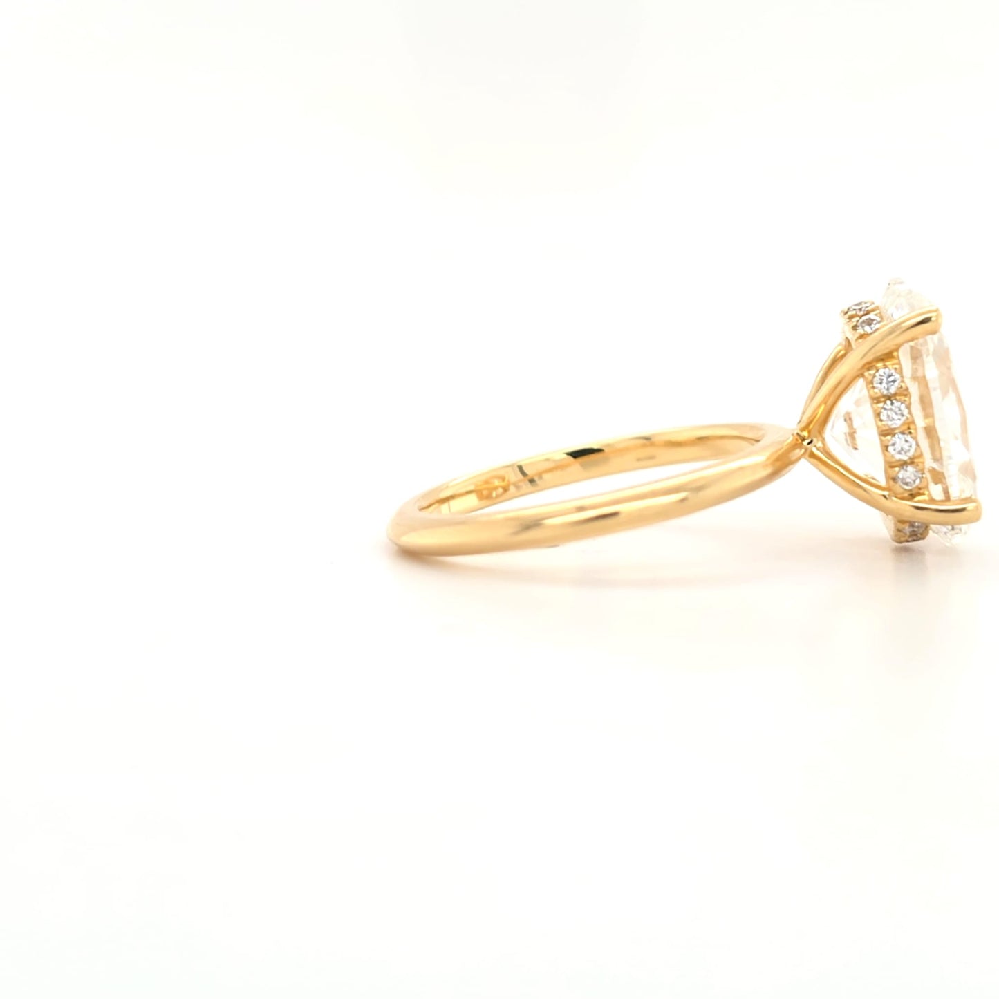 4.2ct - D VS1 Oval Lab Grown Diamond with hidden halo and a plain band Size J