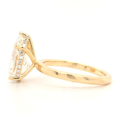 Kali – Pear Solitaire with Hidden Halo and Plain Band