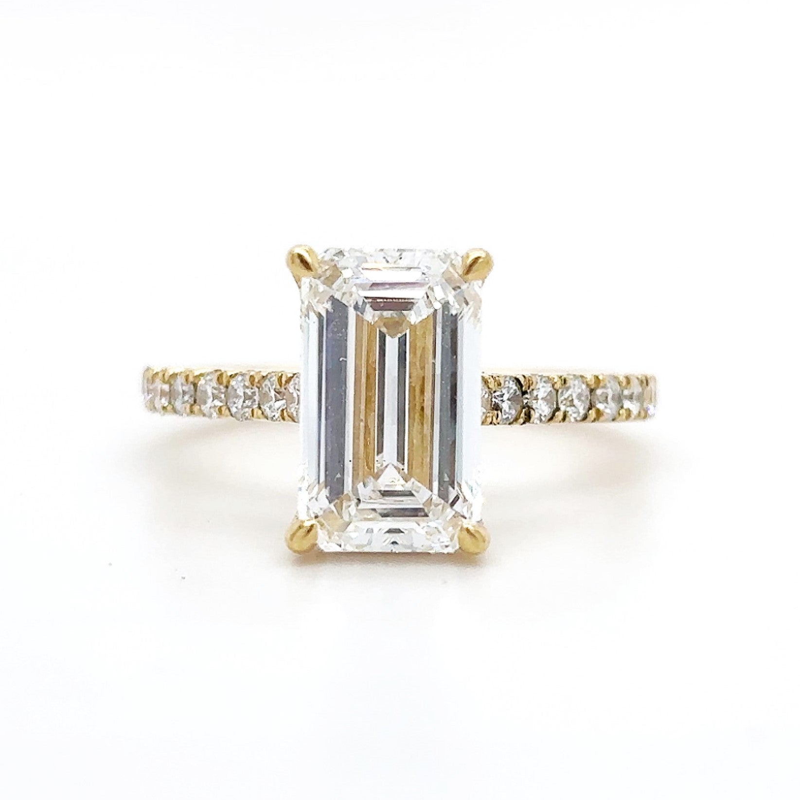Elia – " 3.16ct " Emerald Solitaire in 18k Gold with Hidden Halo and Pavé Band - Prime & Pure