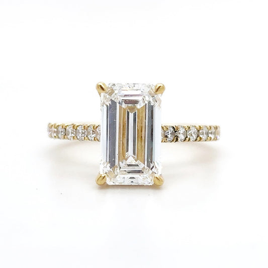 Elia – " 3.16ct " Emerald Solitaire in 18k Gold with Hidden Halo and Pavé Band - Prime & Pure