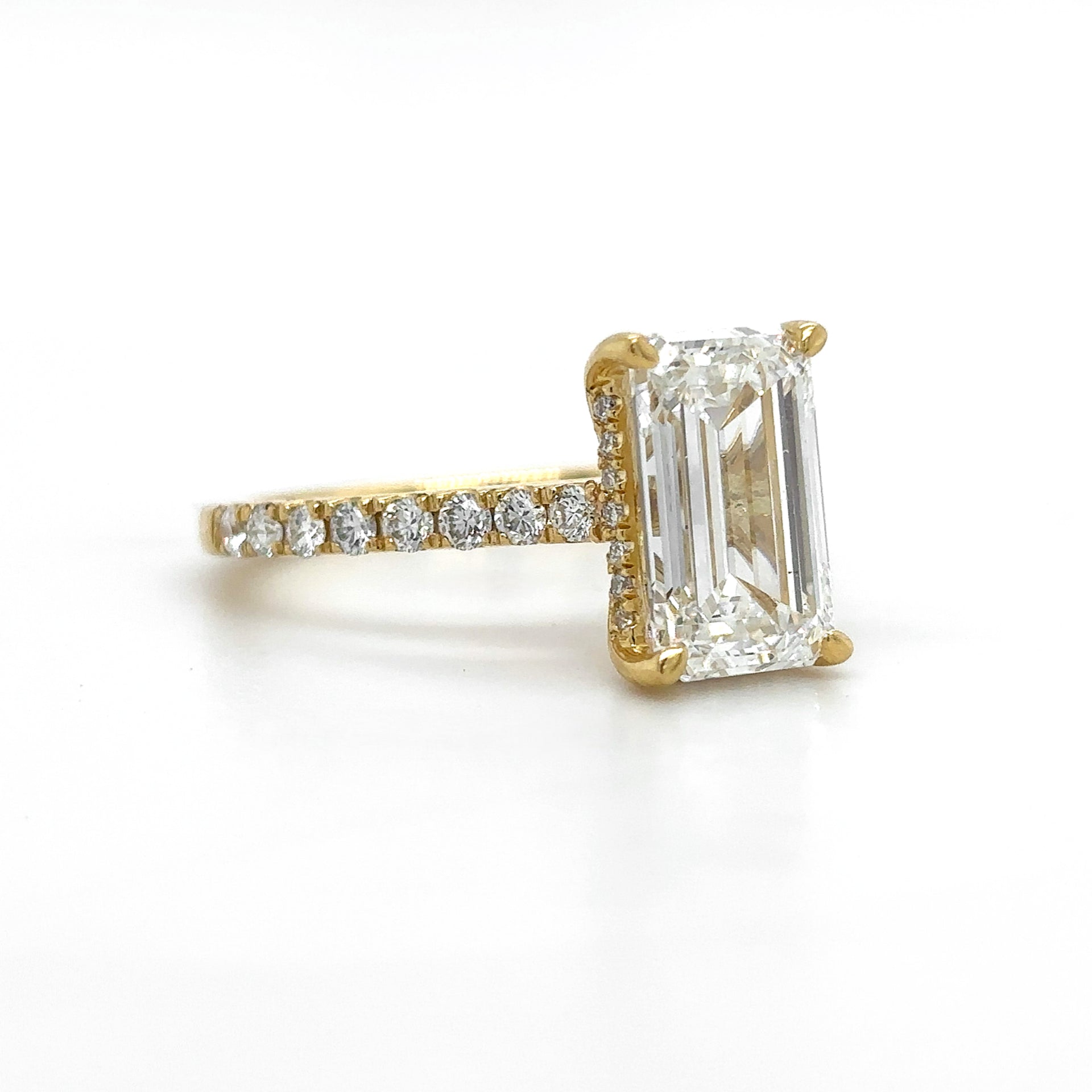 Elia – " 3.16ct " Emerald Solitaire in 18k Gold with Hidden Halo and Pavé Band - Prime & Pure
