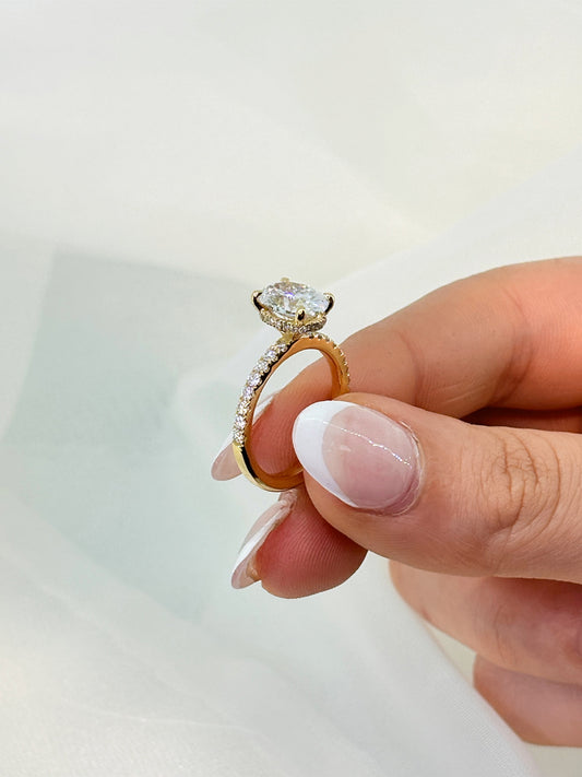 Bella – " 2ct " Oval Solitaire in 18k Gold with Hidden Halo and Pavé Band (Ready) - Prime & Pure
