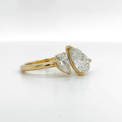 Aria – " 1.5ct and 0.5ct " Double Pears Toi et Moi Engagement Ring in 18k Gold with Plain Band (Ready) - Prime & Pure