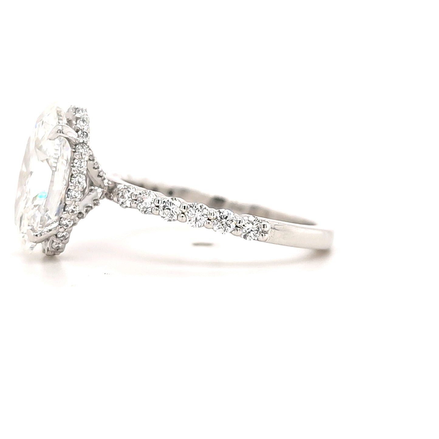 Merry – " 4ct " Oval Solitaire in 18K with round Side Stones and hidden halo (Ready) - Prime & Pure