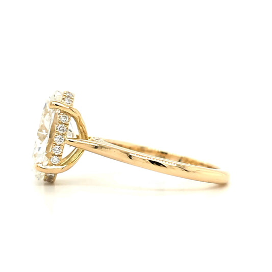 Olivie –" 4ct " Oval Solitaire with Hidden Halo and Plain Band and Bridge Accent(Ready)