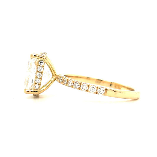 Siena – Cushion Solitaire with Hidden Halo and Pavé Band