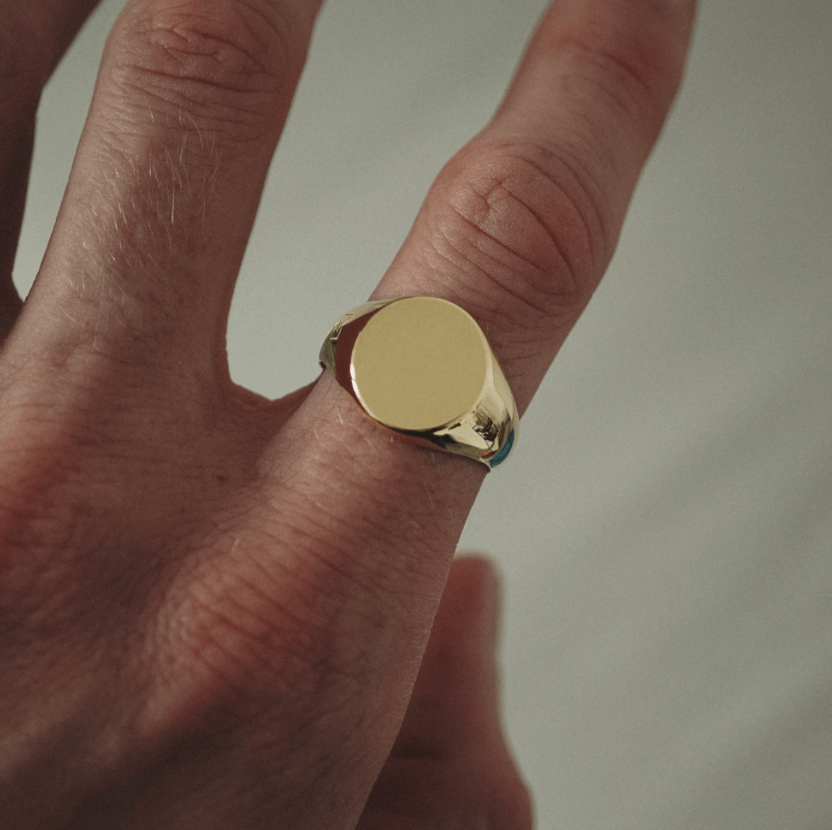 Real gold signet ring deals