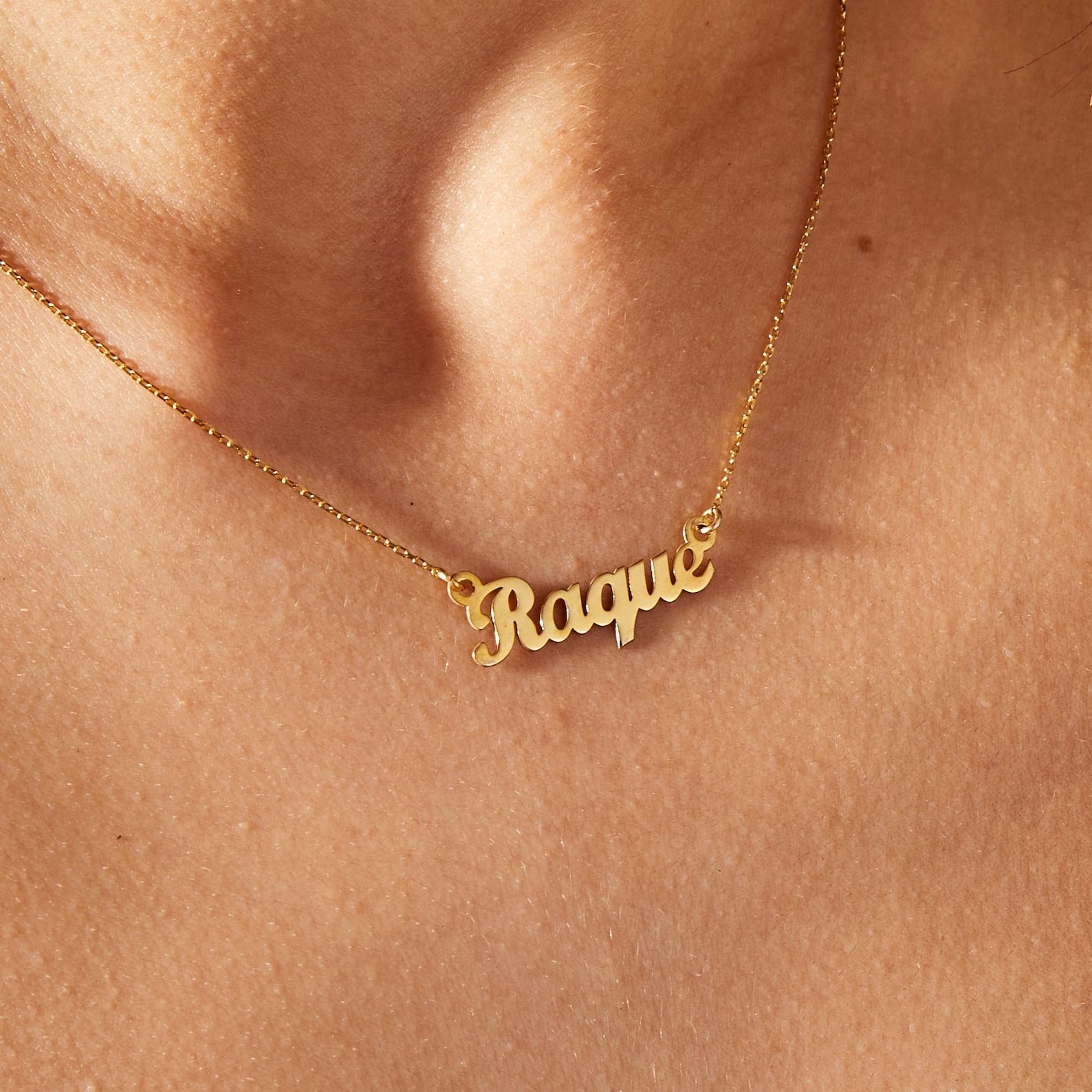 Personalized 14k Gold Carrie Name Necklace - MYKA